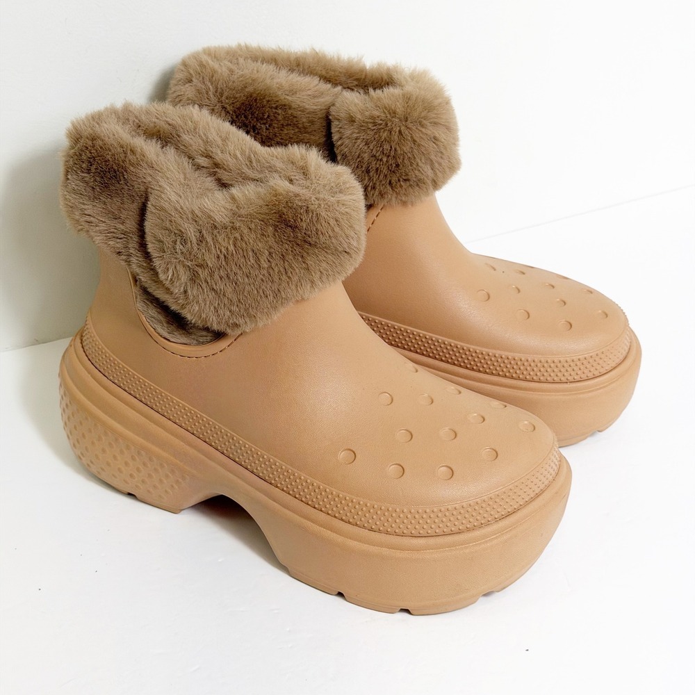 Crocs Neo Puff Luxe Boot Women 10 Tan Faux Fur Platform Ankle Boots